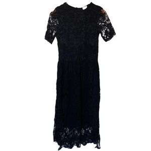 fitted lace wedding dress H & M Black Velvet Cocktail Dress With Sequins main image 1